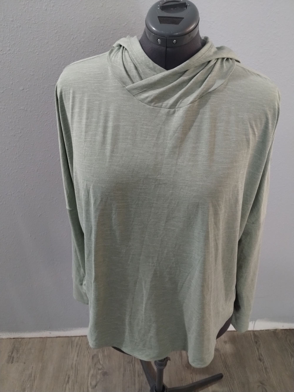 REI Hooded Lightweight Long-Sleeve Women's Sage Top